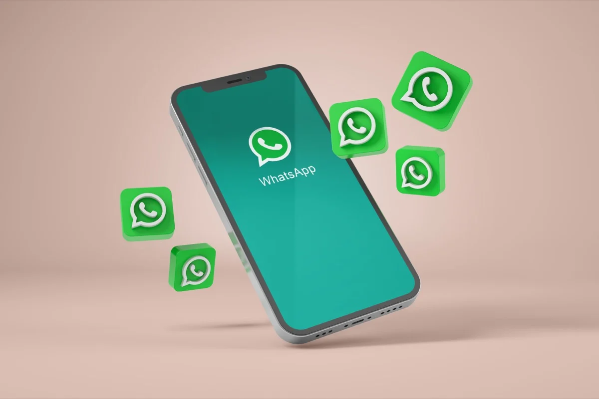 How can WhatsApp online status and last seen time improve the effectiveness of precision marketing?